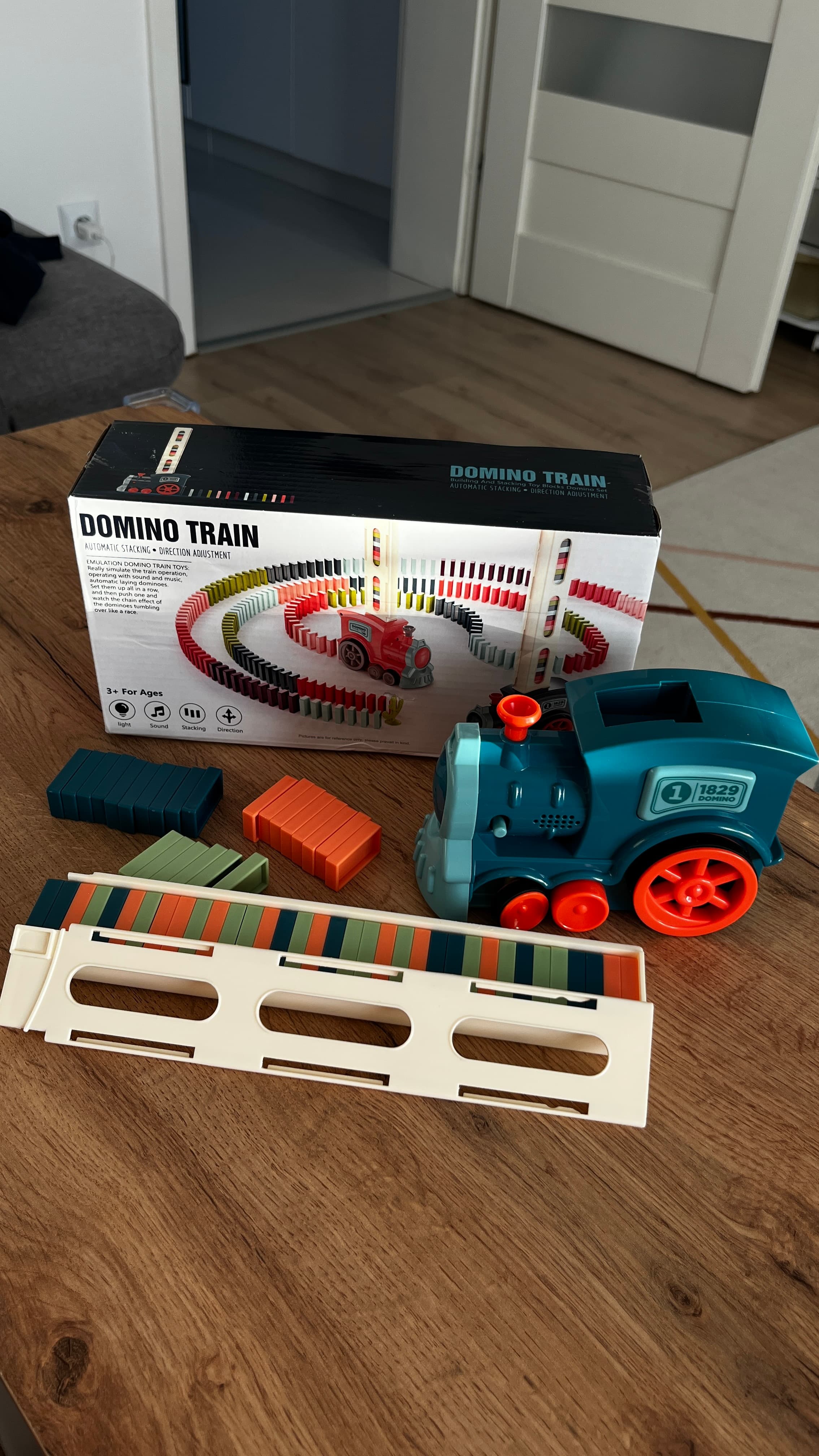 🚂 Pociąg Domino Master! Twoja osobista fabryka frajdy! 🌈 Aż 63 elementy!