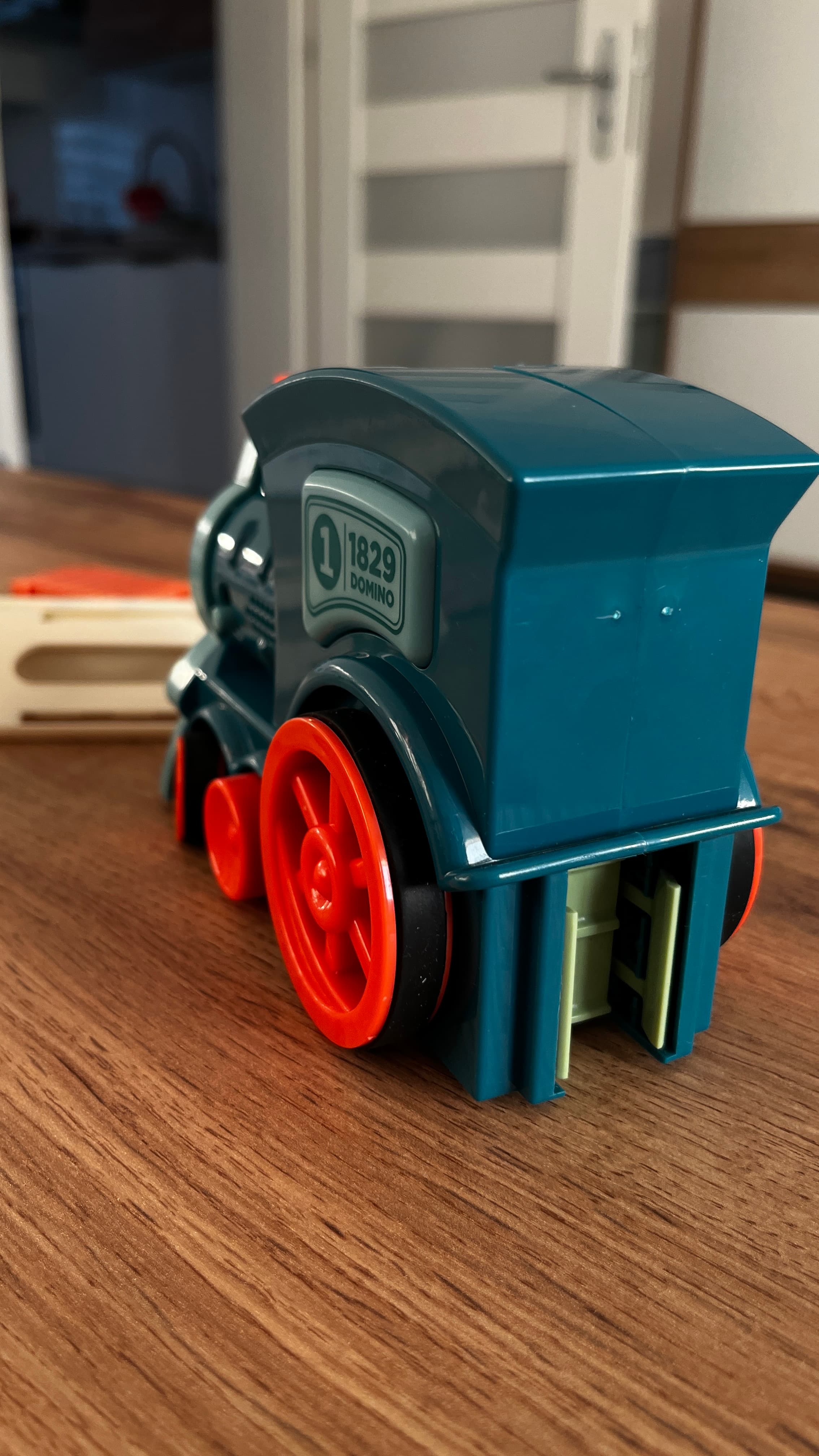 🚂 Pociąg Domino Master! Twoja osobista fabryka frajdy! 🌈 Aż 63 elementy!