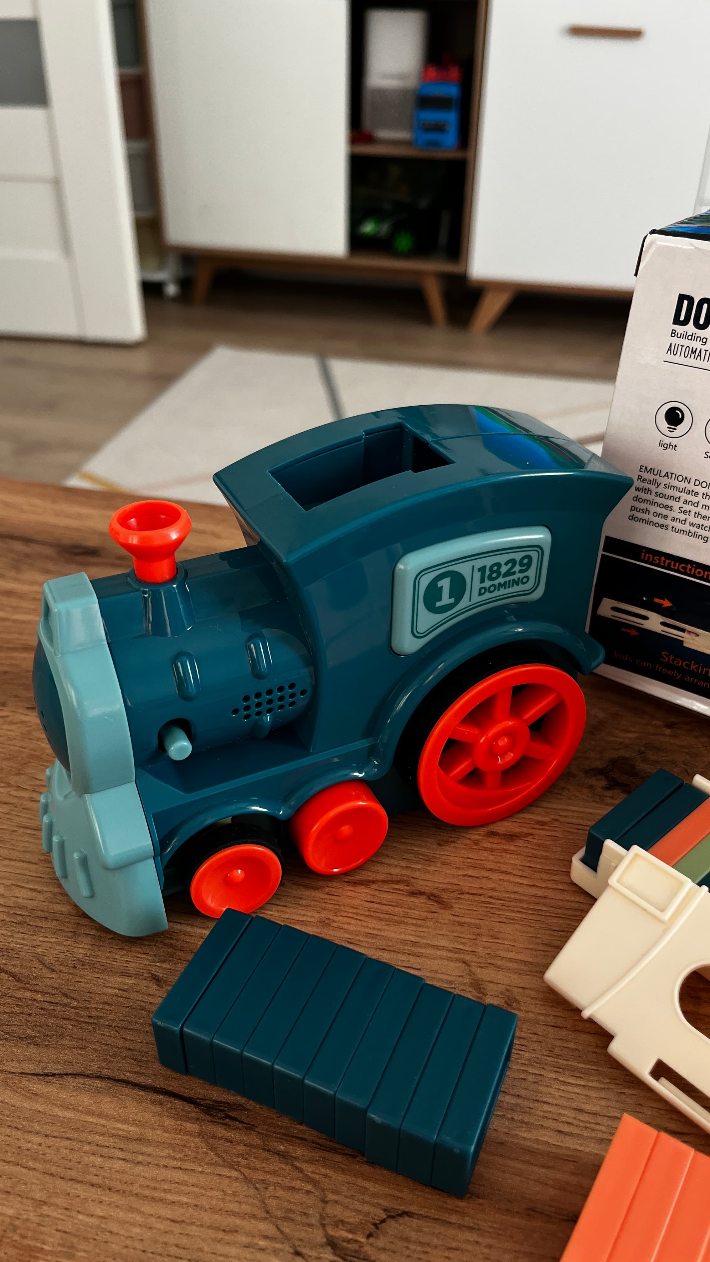 🚂 Pociąg Domino Master! Twoja osobista fabryka frajdy! 🌈 Aż 63 elementy!